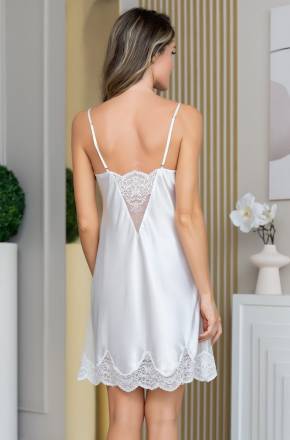 Коротенькая сорочка Aurelia с кружевными вставками Mia-Amore