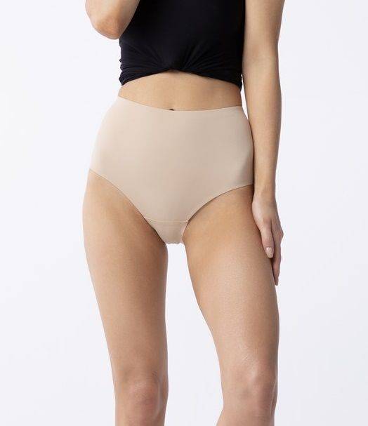 Трусики Amber Maxi с завышенной линией талии Julimex