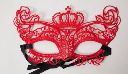 Кружевная маска в венецианском стиле с маленькой короной White Label