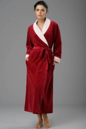 Женственный длинный халат из велюровой ткани Laete