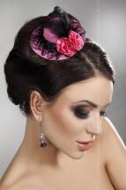 Розовая мини-шляпка с кружевом и цветами Livia Corsetti