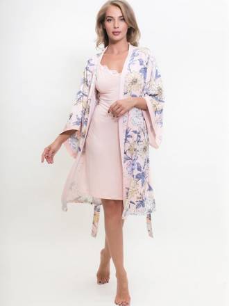 Нежный халат из вискозы с цветочным рисунком и сорочкой в комплекте Vienetta